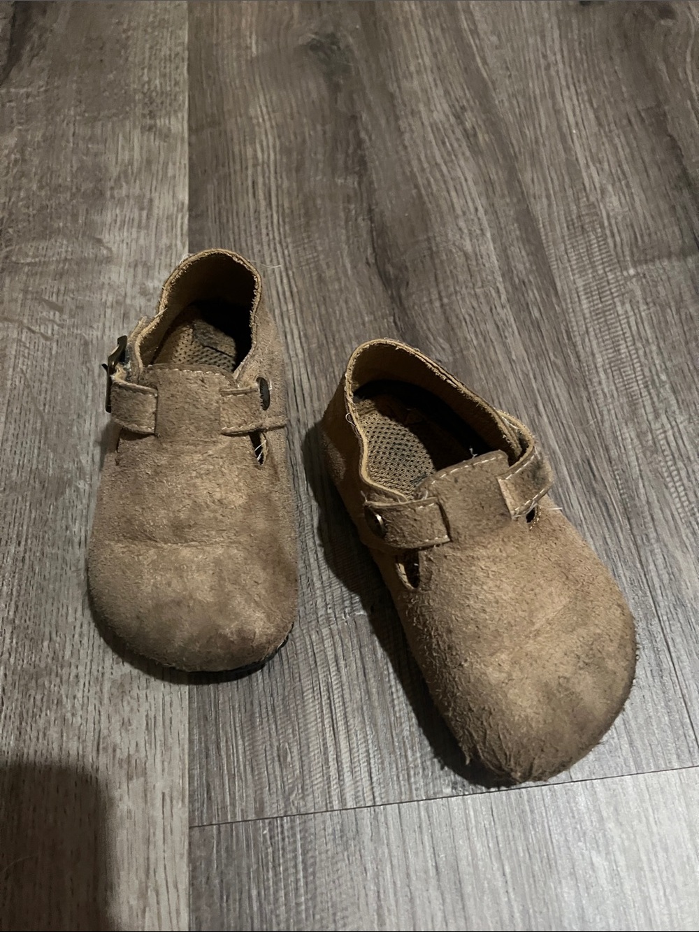 Guc  potatoe shoes  by Ruizu
Size (8toddler)